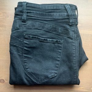 Black jeans high waisted